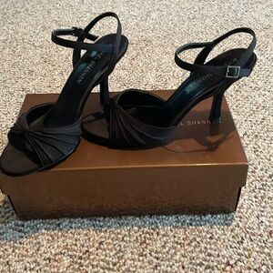 Michael Shannon Ladies Black Dressy Heels. Size 8